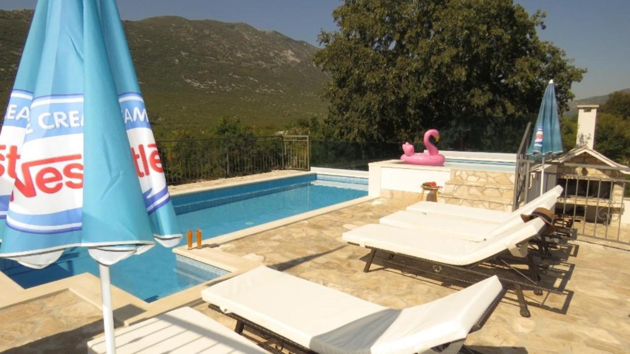 Donje RascaneDvori Stipanovi With Heated Pool And Jacuzzi别墅 外观 照片